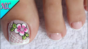Vamos a conocer los movimientos de diseños de uñas para pies 2020. Diseno De Unas Para Pies Flor Sencilla Flowers Nail Art Nlc Youtube
