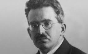 Si Walter Benjamin viera las protestas en Ibiza contra la masificación  turística, diría que precisamente era eso de lo que hablaba en los años 30” 