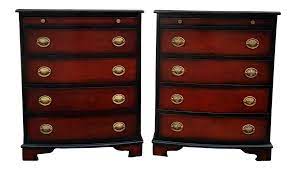 Sometimes hers gets so bad that she feel. 1990s Traditional Bombay Co 4 Drawer Bow Face Bachelor Chests A Pair On Chairish Com Bachelor Chest Bedside Tables Nightstands Dollhouse Furniture