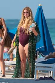 Born sasha embeth pieterse on 17th alternative name. Pretty Little Liars Sasha Pieterse Shows Curves In Miami Daily Mail Online