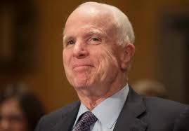 Senatör John McCain hayatını kaybetti: Ülkesinde bir savaş kahramanı,  partisinde de disipline uymayan bir siyasetçi olarak görülen McCain kimdir? 