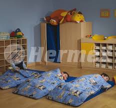5 qué buscar en un tapete para la siesta para niños pequeños. Colchonetas Para Dormir La Siesta En El Colegio Colchonetas Para Dormir Sala Dormido