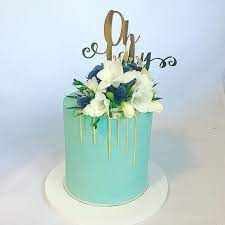 Teal Blue Baby Shower Cake Featuring A Gold Drip And Fresh Flowers Pasteles Divertidos Pastel De Tortilla Tarta Dulces