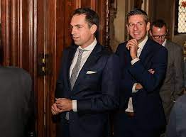 Tom van grieken wordt binnen enkele maanden voor de eerste keer papa. Vlaams Belang Dringt Aan Op Regeringsdeelname We Mogen Het Signaal Van De Kiezer Niet Negeren Binnenland Hln Be