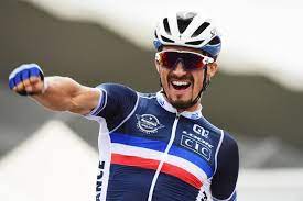 Julian alaphilippe has won stage one of the 2021 tour de france but the grand départ was marred by two big crashes, the second of which involved chris froome. Julian Alaphilippe Ist Strassen Radweltmeister Der Rockstar Ist Am Ziel Seiner Traume Nzz