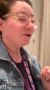 At a conference at a hotel? Always check the buffet bacon 🥓 an often  hidden source of cross contact due to the bread catering might put to  absorb the fat!