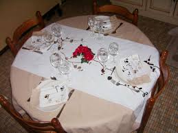 Table ronde ø=0,85m (4 personnes). Table Ronde Pour 4 Personnes Photo De Art De La Table Recettes Et Decoration