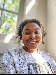 Antonio Redmond's Instagram, Twitter & Facebook