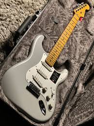 Fender American Ultra II Stratocaster with Maple FB in Avalanche US240 –  nafiriguitar.com