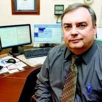 100+ perfiles de «Eduardo Holmes»