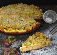 Rhabarber Streusel Kuchen Mit Vanillecreme Sauer Macht Lustig Preppie And Me