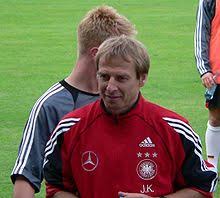 Francia responde a los numerosos acercamientos de alemania con ese gol, anulado por fuera de juego, de mbappé. Jurgen Klinsmann Wikipedia La Enciclopedia Libre