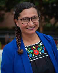 Barbara Figard's Instagram, Twitter & Facebook