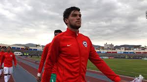 Francisco sierralta is a former chile youth international. No Todo Es Tan Malo Francisco Sierralta Gusto En El Sudamericano Sub 20 Y Estaria En La Mira Del Liverpool Emol Com
