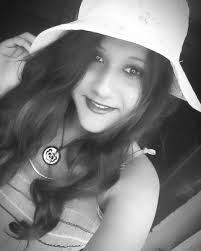 Helen Suarez (@genesisolaya2)