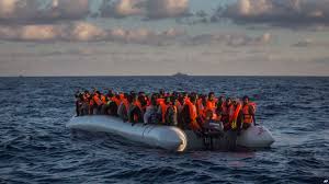Résultat de recherche d'images pour "réfugiés méditerranée"