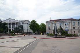 Судя по фото, идёт масштабная реставрация города. Kerch Vikipediya
