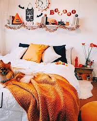 40 Lovely Fall Bedroom Decor Ideas That Will Popular This Year Fall Bedroom Decor Fall Bedroom Halloween Bedroom Decor