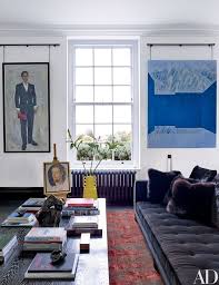 How To Decorate Your Walls With Portraits Small Room Design Living Room Designs Room Design
