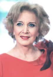Biografía de Marisa Paredes (Su vida, historia, bio resumida)