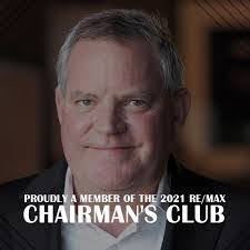 Michael Hadley's Instagram, Twitter & Facebook