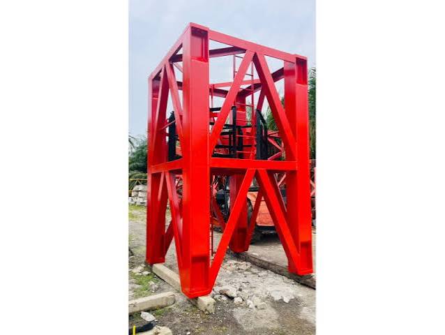 Favelle Favco M440D Tower Crane