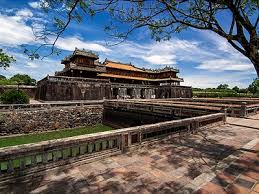 Image result for tháng 3 hoa Huế images