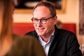 Zuhören und aufklären