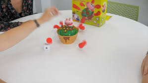 Porc dans le enfants pour et dessin animé série peppa cochon jouet peppa, son jeu. Dujardin Le Cochon Qui Rit Dans Son Jabouzzi Comparer Avec Touslesprix Com