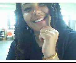 Hi my name is Aquila just looking for a friend you can contact me