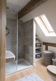 Fenetre De Toit Inspiration Verriere Et Puits De Lumiere Salle De Bains Sous Combles Douche Mansarde Douche Combles
