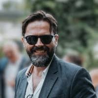 1900+ profils pour “Scerri”