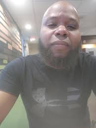 This my relationship, i don't even know if i am dating myself or I have a  babe. It's shaking, you all should add cement oh🤪😆🤔 Happy weekend guys.  Na lie oh 🙄