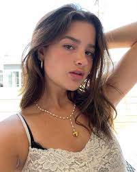 Jules LeBlanc - Free pics, galleries & more at Babepedia