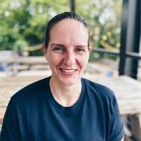 Shana Burns's Instagram, Twitter & Facebook