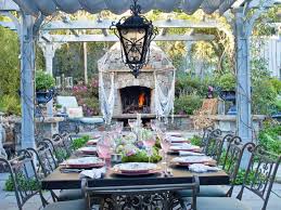 Creating an inviting outdoor living space | home channel tv. Chic And Charming Outdoor Eating Space Ideas