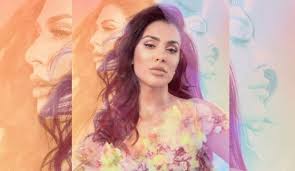 Its collections take inspiration from the majestic beauty of the middle. Huda Kattan From Huda Beauty Is Coming To London Pop Up Culture Whisper