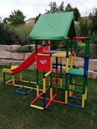 Quadro Hochhaus Mit Rutsche Ein Riesen Spass Fur Gross Und Klein Durch Das Einfache Stecksystem Von Quadro Sind Der Kreat Quadro Klettergerust Spielplatz Spass