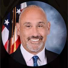 Steve Lupo's Instagram, Twitter & Facebook