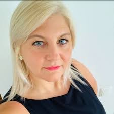 Michelle Liddy's Instagram, Twitter & Facebook