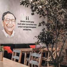 Kehadiran cafe saat ini sudah kian berkembang dalam sisi kuantitas. Mural Cafe Dari Seluruh Dunia Kreatif Dan Mengagumkan