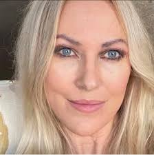 College in 1976 and 2022