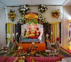 A simple and very beautiful inhouse ganesh festival decoration is how it happens in most of the families who take ganapati for one. Let Your House Rejoice This Ganesh Chaturthi With These Creative And Innovative Ganesh Chaturthi Home Decoration Ideas For 2019
