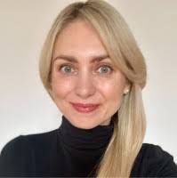 Tesse Postek's Instagram, Twitter & Facebook