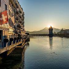 Marco valerio marcial (en latín, marcus valerius martialis; Marcial Constant Alain Constant Twitter