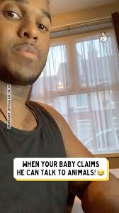 I love his costume! 😂