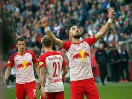 Ein jahr später gewann er mit der mannschaft die meisterschaft. Red Bull Salzburg Gewinnt Mit 5 1 Gegen Austria Wien Sn At
