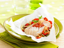 Recette De Papillotes De Cabillaud A La Provencale Et Salsa Aux Epices Douces Recette Papillote De Cabillaud Recette Poisson Recettes De Cuisine