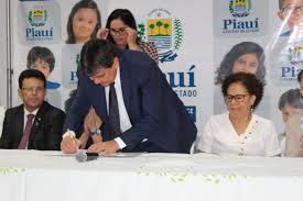 ,se trata de osmar terra que maneja la cartera de ciudadanía y que vivió durante unos años en buenos aires. Encontro Do Programa Crianca Feliz Debate A Protecao A Primeira Infancia No Piaui Governo Do Piaui