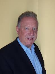 Doug Sanderson's Instagram, Twitter & Facebook